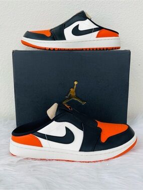 NIB Air Jordan Golf Mule  in orange (Starfish), sail (White), and black
Size 8.5